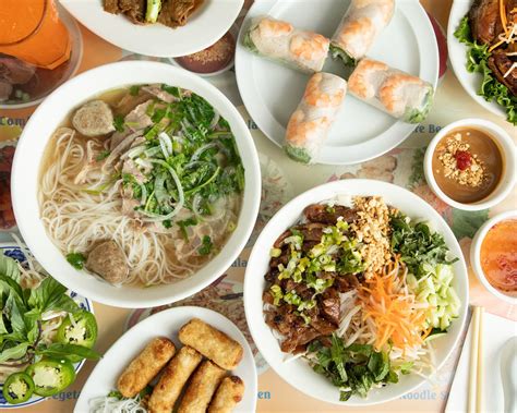 Dec 31, 2019 ... Did you know that pho is packed with nutritional health and fitness benefits? It's true! Add the best pho near me to your list of ...